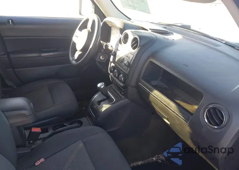 2015 Jeep Patriot Altitude Edition z USA, uszkodzony, nr VIN 1C4NJPBA9FD430001